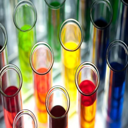  Coloured test tubes Shallow DOF